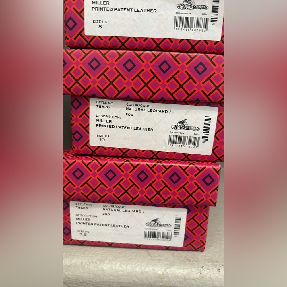 New tory Burch miller patent leopard printed sandals - Picture 7 of 7